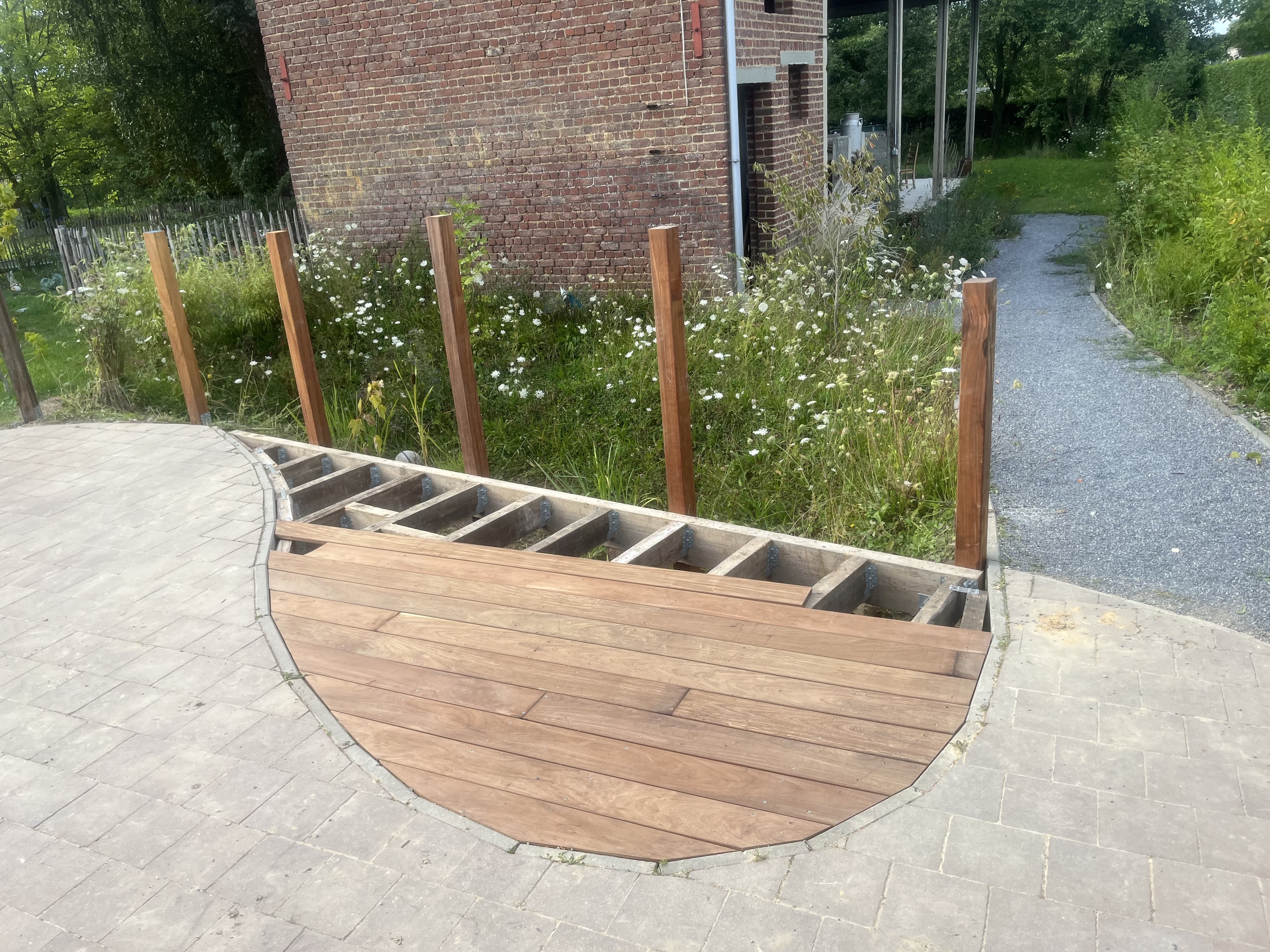 Wooden deck - Image 7
