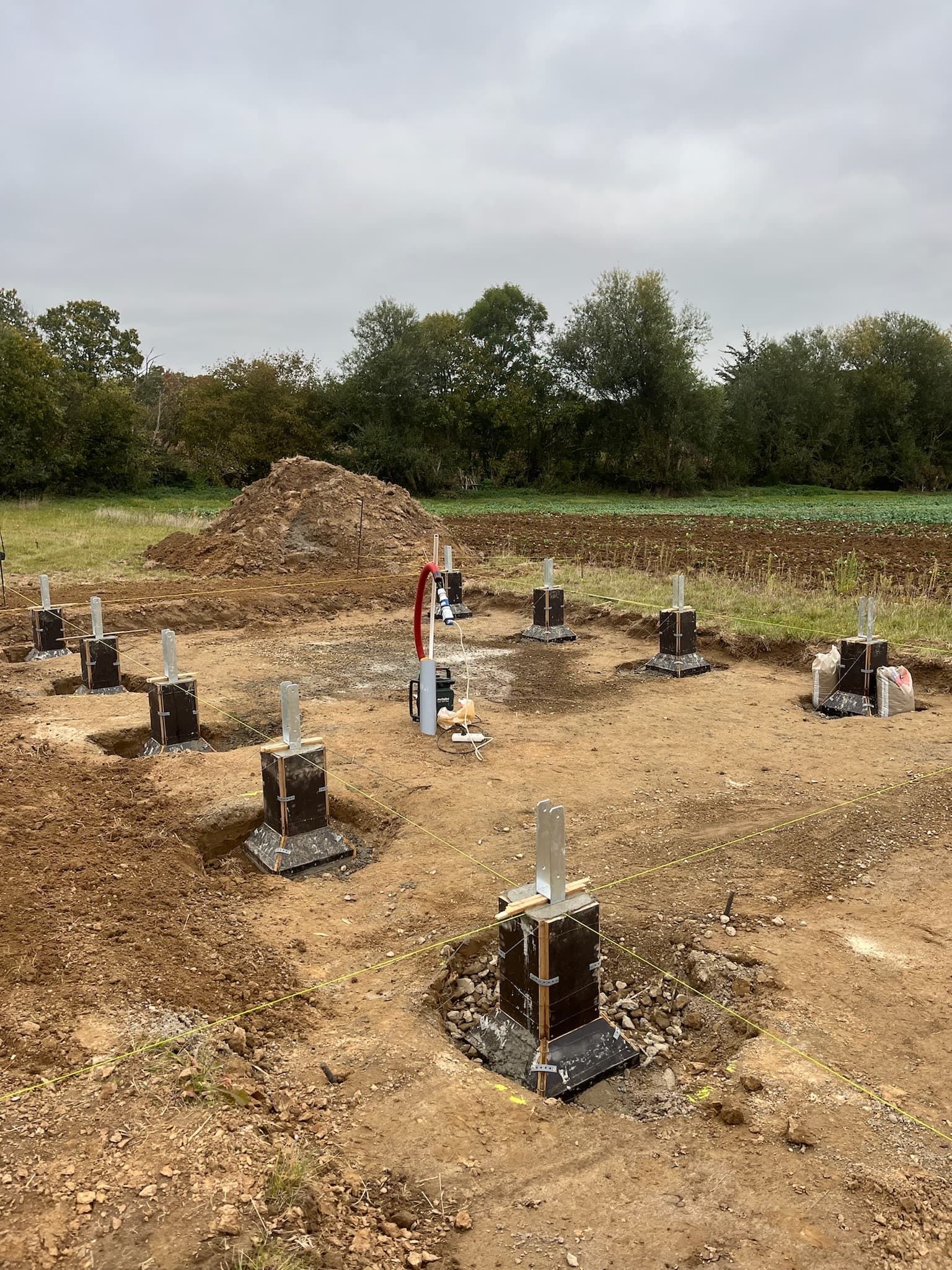 Horse Shed - Image 4